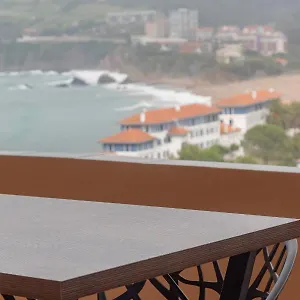 Apto Con Vistas Al Mar Gure Izarra En Apartamento